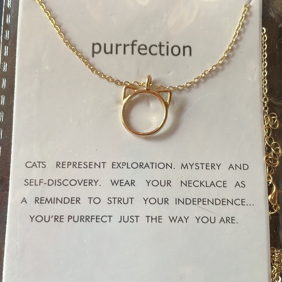 3/$20! NWT Cat necklace women’s gold - Picture 3 of 5